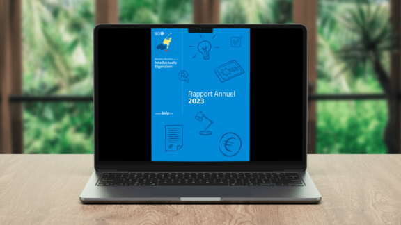 écran d'ordinateur portable montrant la couverture du rapport annuel 2023 du BOIP